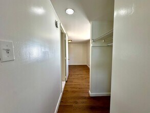 6101 Webster Ave, Unit 2 in West Palm Beach, FL - Foto de edificio - Building Photo