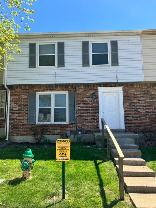 194 Hedgewood Ct in Lexington, KY - Foto de edificio