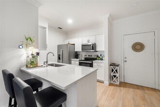 5000 Culbreath Key Way in Tampa, FL - Building Photo - Building Photo