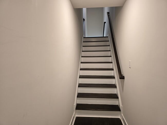 226 Red Leaf Ln in Exton, PA - Foto de edificio - Building Photo