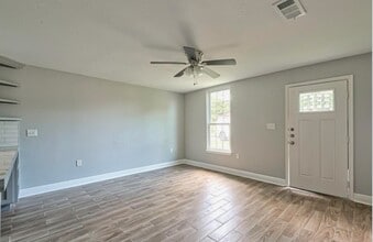 2310 12th Ave in La Marque, TX - Foto de edificio - Building Photo
