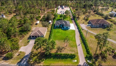 2406 37th Ave NE in Naples, FL - Building Photo - Building Photo