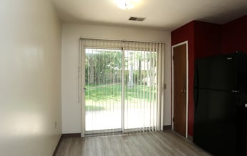 Quail Meadow Apartments in Cincinnati, OH - Foto de edificio - Interior Photo