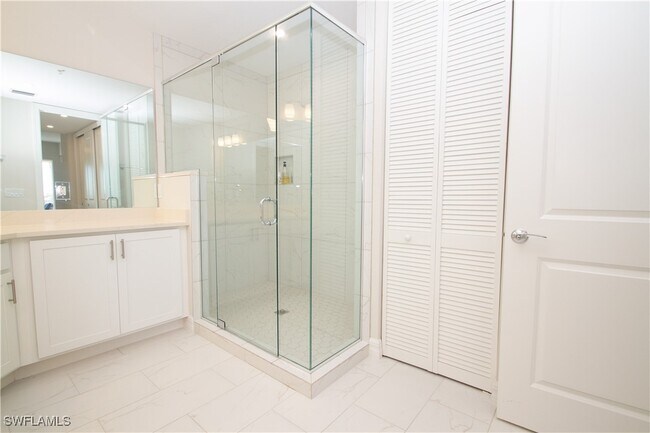 property at 163 Indies Dr E