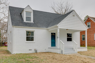 3708 Moody Ave in Richmond, VA - Foto de edificio - Building Photo