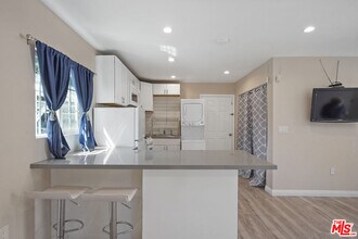 22012 Covello St in Los Angeles, CA - Building Photo - Building Photo