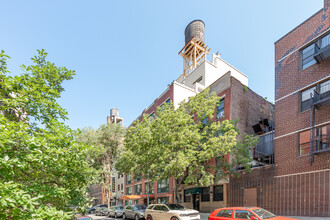 The Danielle Court in New York, NY - Building Photo - Building Photo