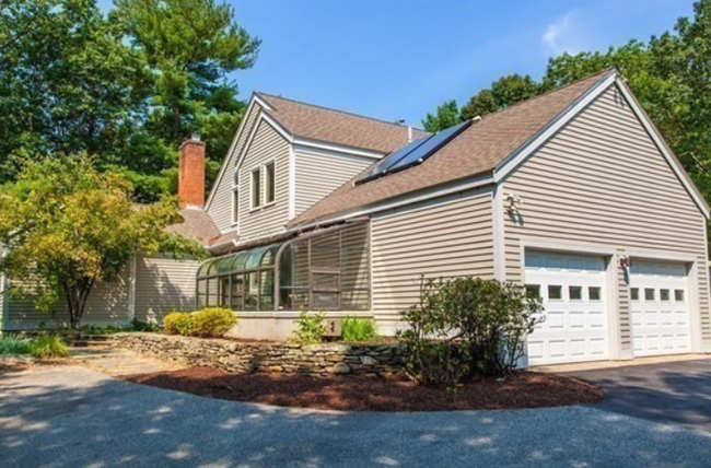 2160 Main St in Concord, MA - Foto de edificio - Building Photo