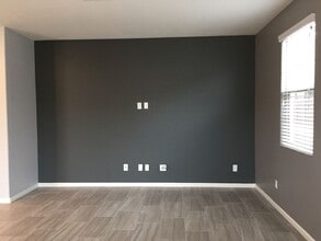 5404 W Desert Hollow Dr in Phoenix, AZ - Foto de edificio - Building Photo