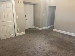 2440 Callow Ave, Unit 2nd Floor in Baltimore, MD - Building Photo - Building Photo