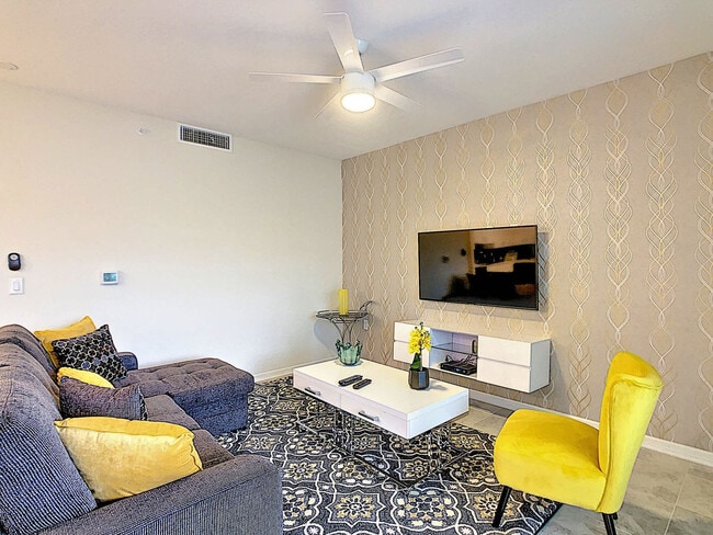 3120 Paradox Cir in Kissimmee, FL - Foto de edificio - Building Photo