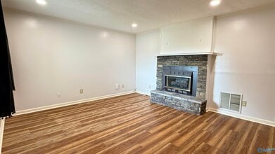 1217 Catskill Cir SE in Huntsville, AL - Building Photo - Building Photo
