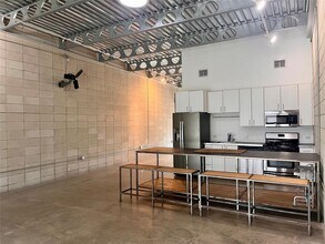 902 Gardner Rd in Austin, TX - Building Photo - Building Photo