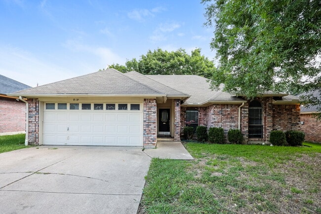 property at 819 Crystal Creek Ln