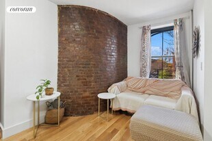 431 Hicks St in Brooklyn, NY - Foto de edificio - Building Photo