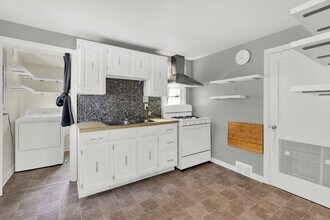 1332 Glen Moore Cir in Lancaster, PA - Building Photo - Building Photo