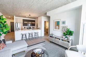171 N Morgan St in Chicago, IL - Building Photo - Building Photo