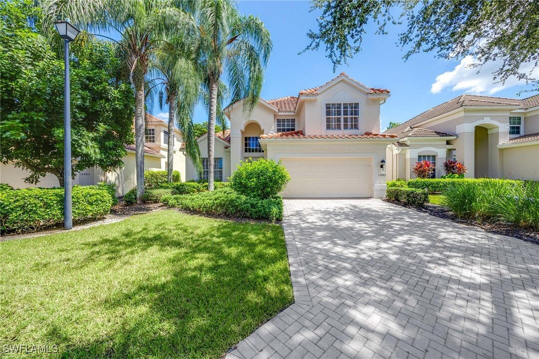 12885 Brynwood Way in Naples, FL - Building Photo