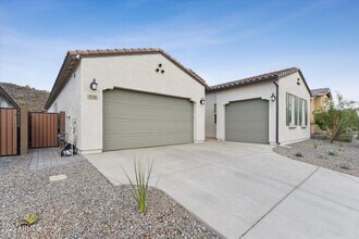 3236 W Peak View Rd in Phoenix, AZ - Building Photo - Building Photo