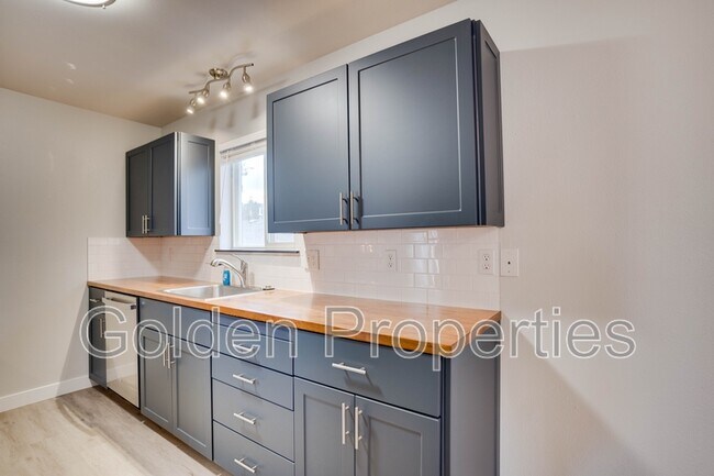 3800 E 2nd Ave in Post Falls, ID - Building Photo - Building Photo