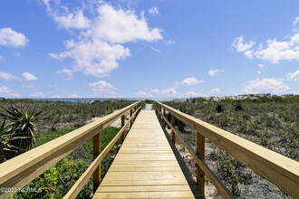 608 Carolina Beach Ave N in Carolina Beach, NC - Building Photo - Building Photo