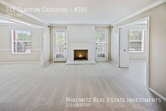 312 Clayton Xing Dr in Ellisville, MO - Building Photo - Building Photo