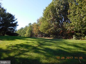 12701 Lotte Dr-Unit -301 in Woodbridge, VA - Building Photo - Building Photo
