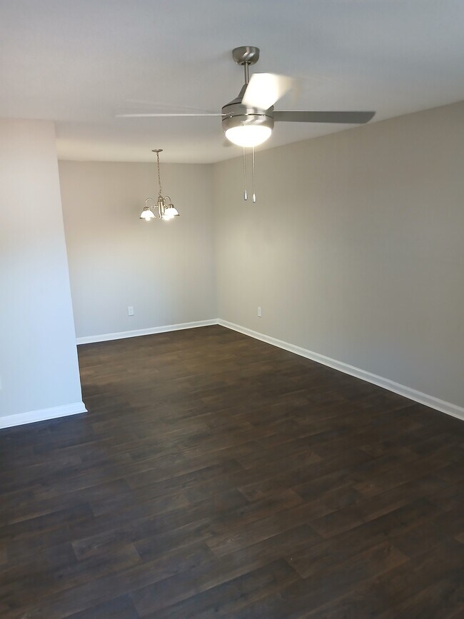 Spring Oaks Apartments in Spring, TX - Foto de edificio - Building Photo