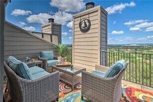 307 Poker Chip in Horseshoe Bay, TX - Building Photo