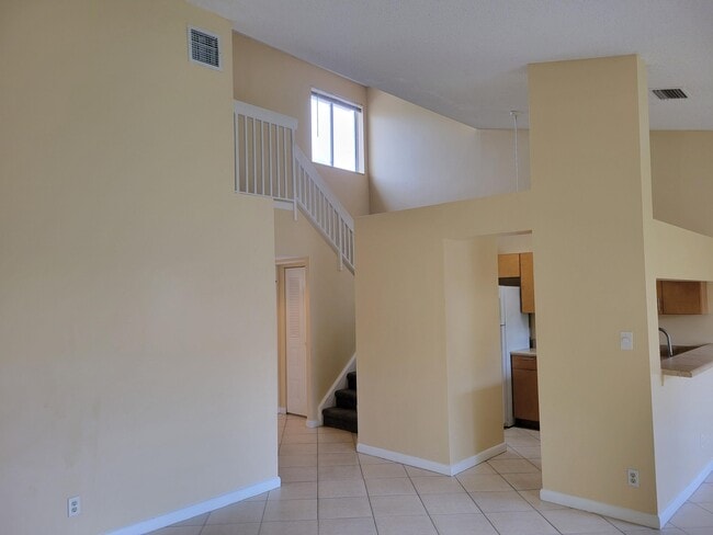 1112 Coral Club Dr in Coral Springs, FL - Building Photo - Building Photo