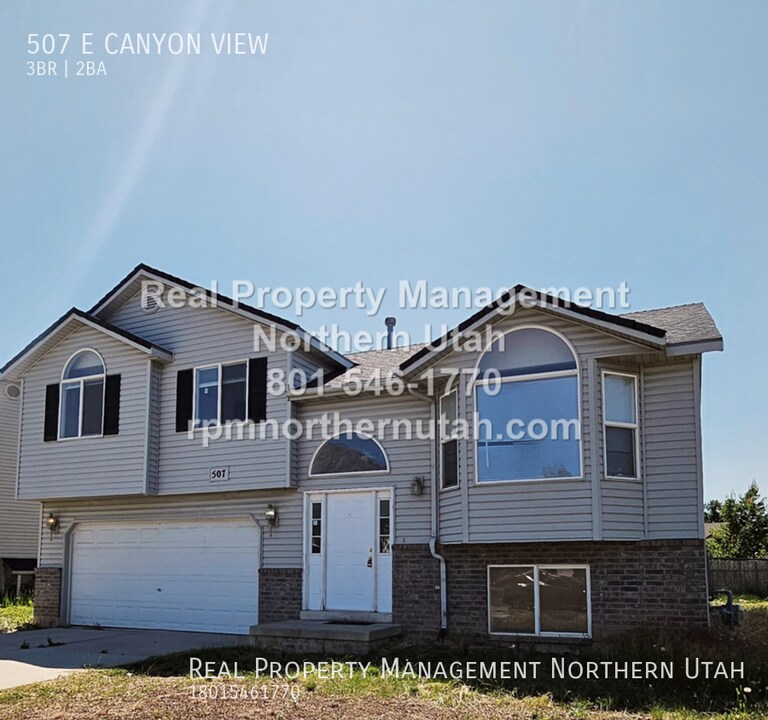 507 Canyon View Dr in Ogden, UT - Building Photo