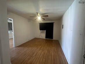 2305 Garfield St in Wichita Falls, TX - Building Photo - Building Photo