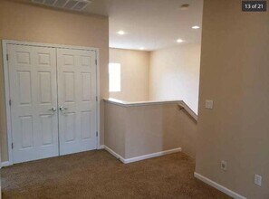 8011 Highland Flume Cir in Reno, NV - Building Photo - Building Photo