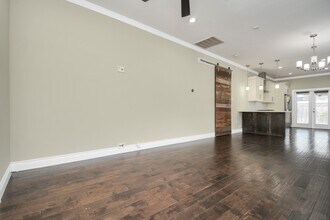 318 Ennis St in Houston, TX - Building Photo - Building Photo