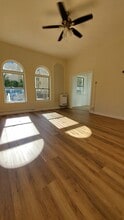 Park Gramercy Apartments in Los Angeles, CA - Building Photo - Building Photo