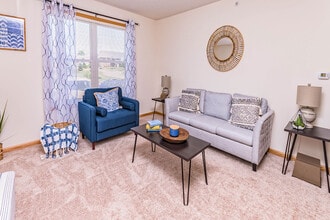 Laurel Springs Apartments in Erie, PA - Building Photo - Building Photo