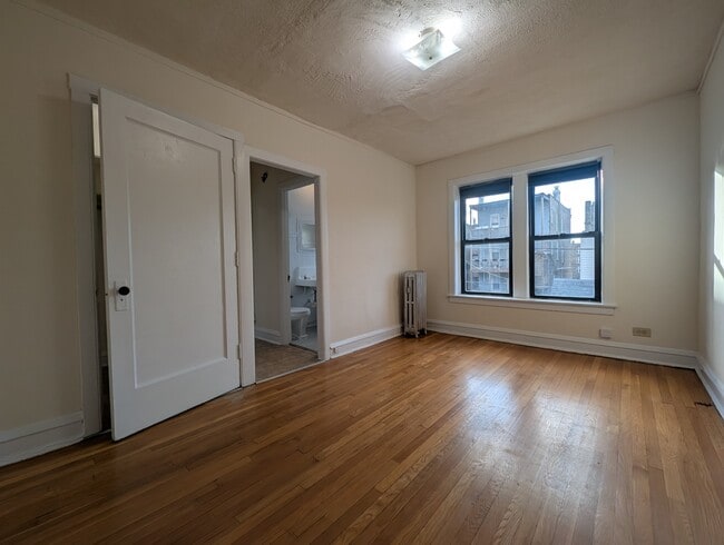 3310 W Schubert Ave in Chicago, IL - Building Photo - Building Photo