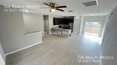 3298 Halden Ave SE in Palm Bay, FL - Building Photo - Building Photo