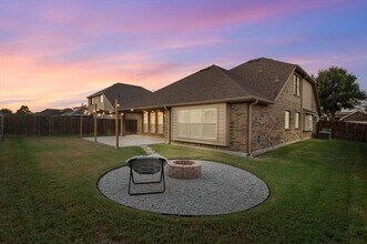 4802 Oakview Dr in Mansfield, TX - Building Photo - Building Photo