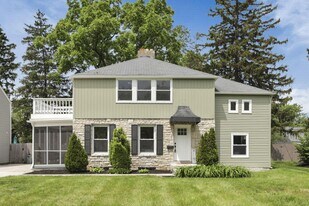 2615 Northwest Blvd in Columbus, OH - Building Photo