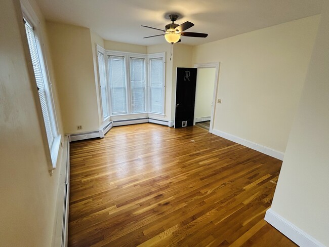 19 Gooding St, Unit 2