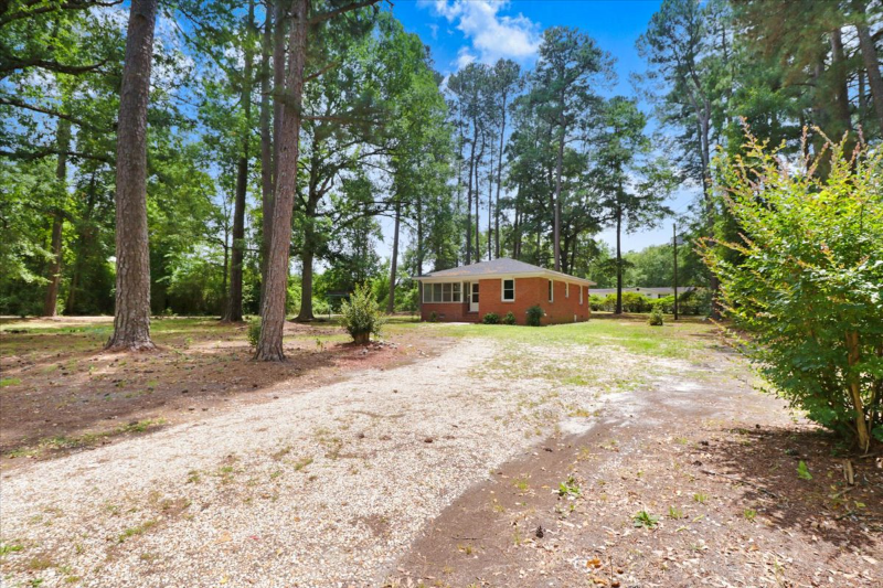 126 Clyde's Ln in Goldsboro, NC - Building Photo