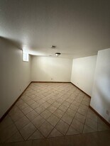 227 W 14th St in Junction City, KS - Building Photo