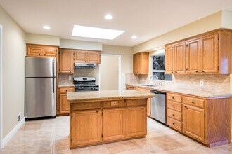 15501 Corinne Dr in Los Gatos, CA - Building Photo - Building Photo
