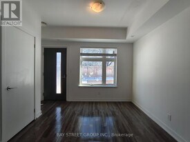 10 Echo Point in Toronto, ON - Building Photo