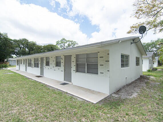 1605 SW 11th Ct in Fort Lauderdale, FL - Building Photo