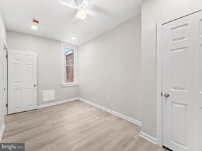 3010 Emerald St in Philadelphia, PA - Building Photo - Building Photo