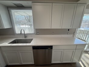 1001 Caroline Terrace in Indianola, IA - Building Photo - Building Photo