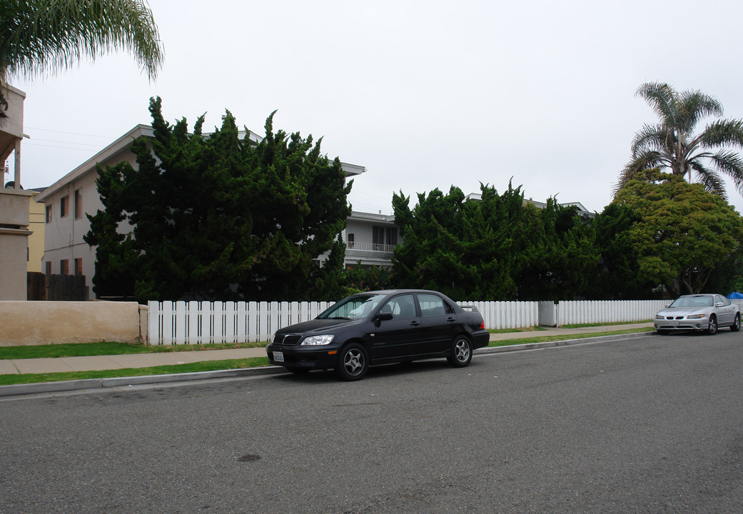 266 Daisy Ave in Imperial Beach, CA - Foto de edificio