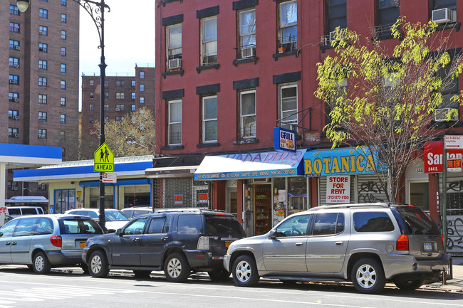 346 E 106th St in New York, NY - Building Photo - Building Photo